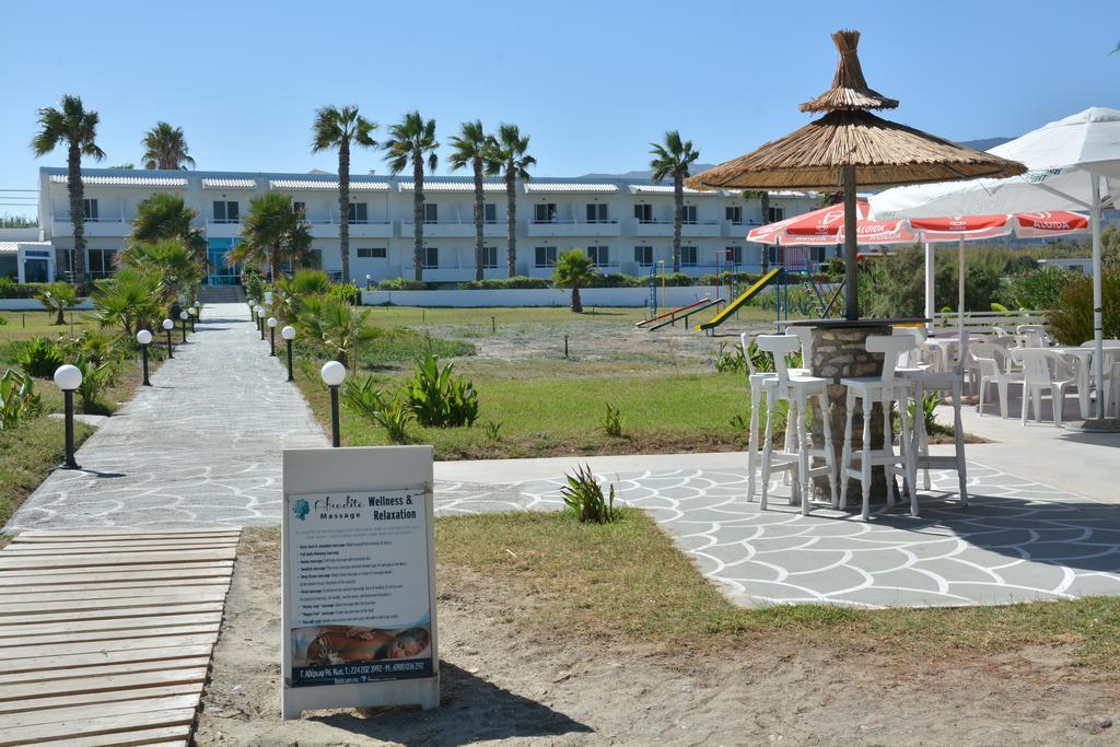 Costa Angela Seaside Resort Luaran gambar