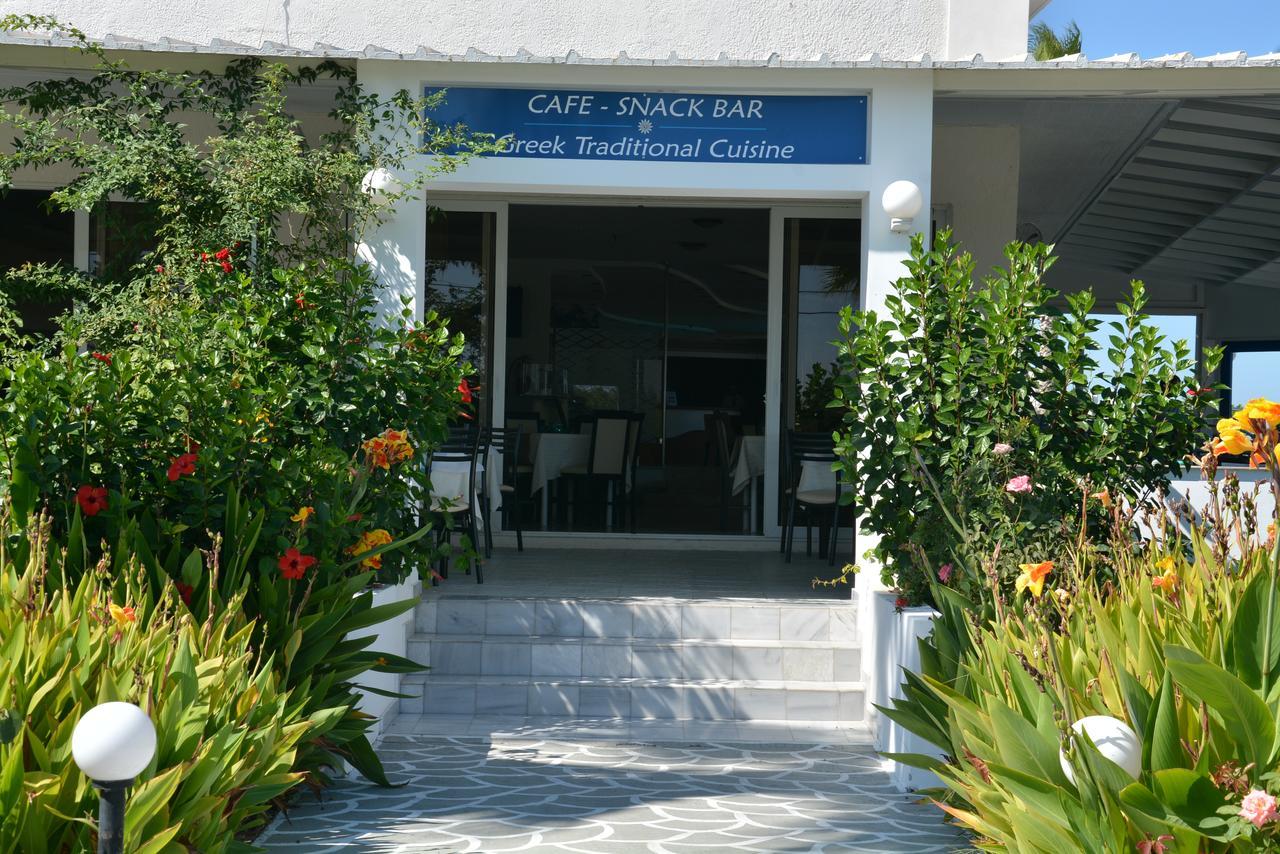 Costa Angela Seaside Resort Luaran gambar