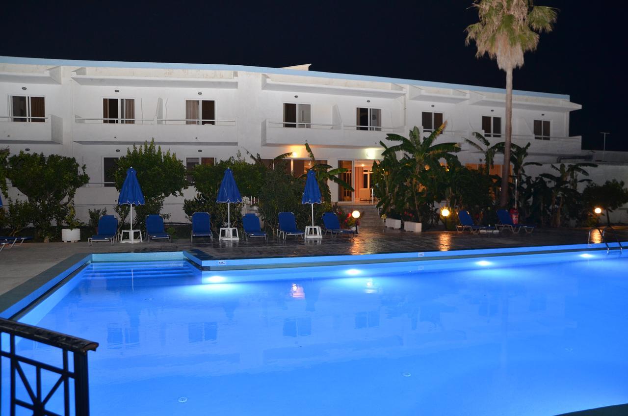 Costa Angela Seaside Resort Luaran gambar