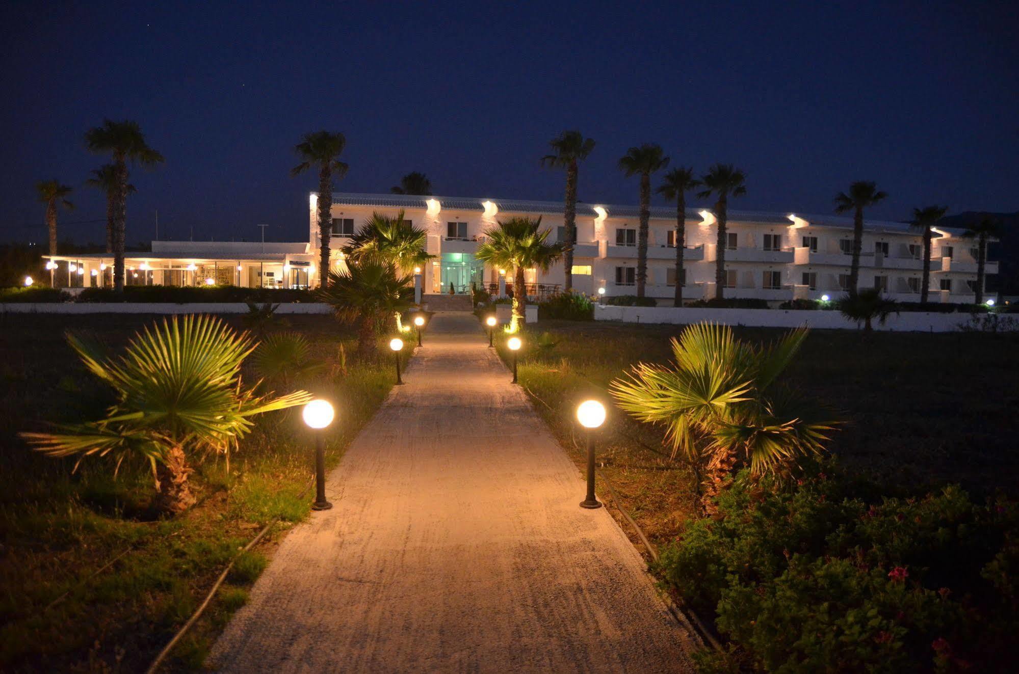 Costa Angela Seaside Resort Luaran gambar